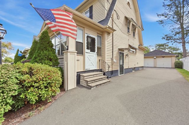 35 Rimmon Ave, Springfield, MA 01107