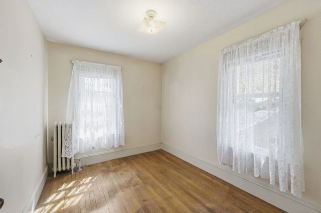 35 Rimmon Ave, Springfield, MA 01107
