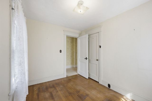 35 Rimmon Ave, Springfield, MA 01107