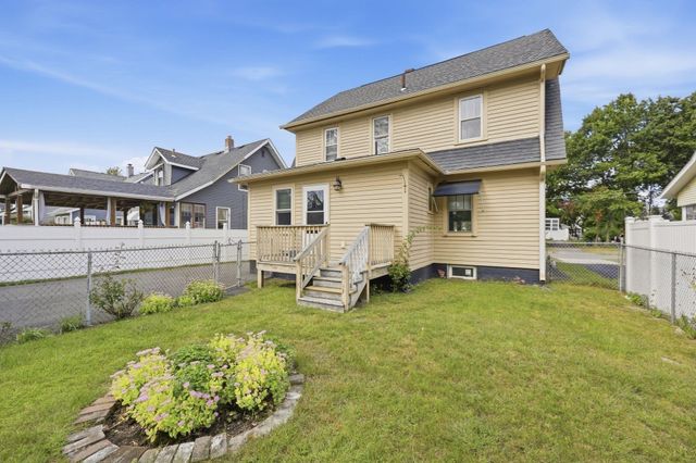 35 Rimmon Ave, Springfield, MA 01107
