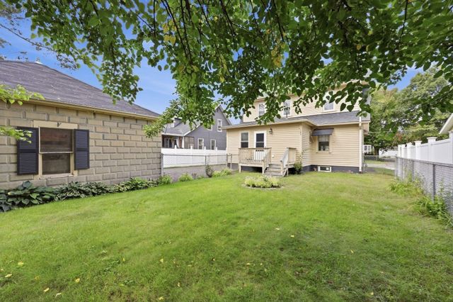 35 Rimmon Ave, Springfield, MA 01107