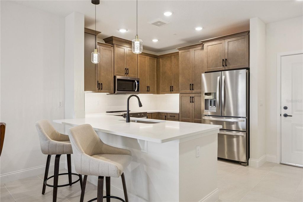 Image 8 of property listing at 7545 LAUREATE BOULEVARD 7201, Orlando, FL 32827