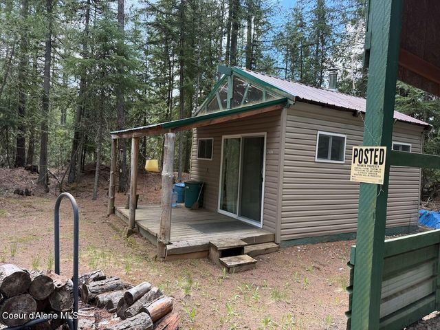 8213 Rapid Lightning RD, Sandpoint, ID 83864