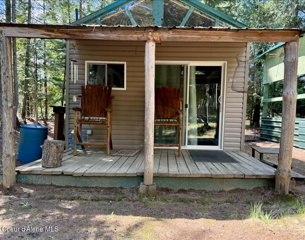 8213 Rapid Lightning RD, Sandpoint, ID 83864
