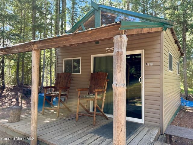 8213 Rapid Lightning RD, Sandpoint, ID 83864