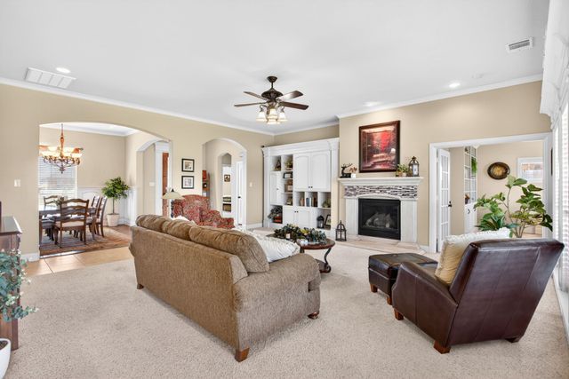 7233 Granville Drive, Mansfield, TX 76063
