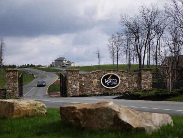 300 Deer Ridge Point 190, Jasper, TN 37347