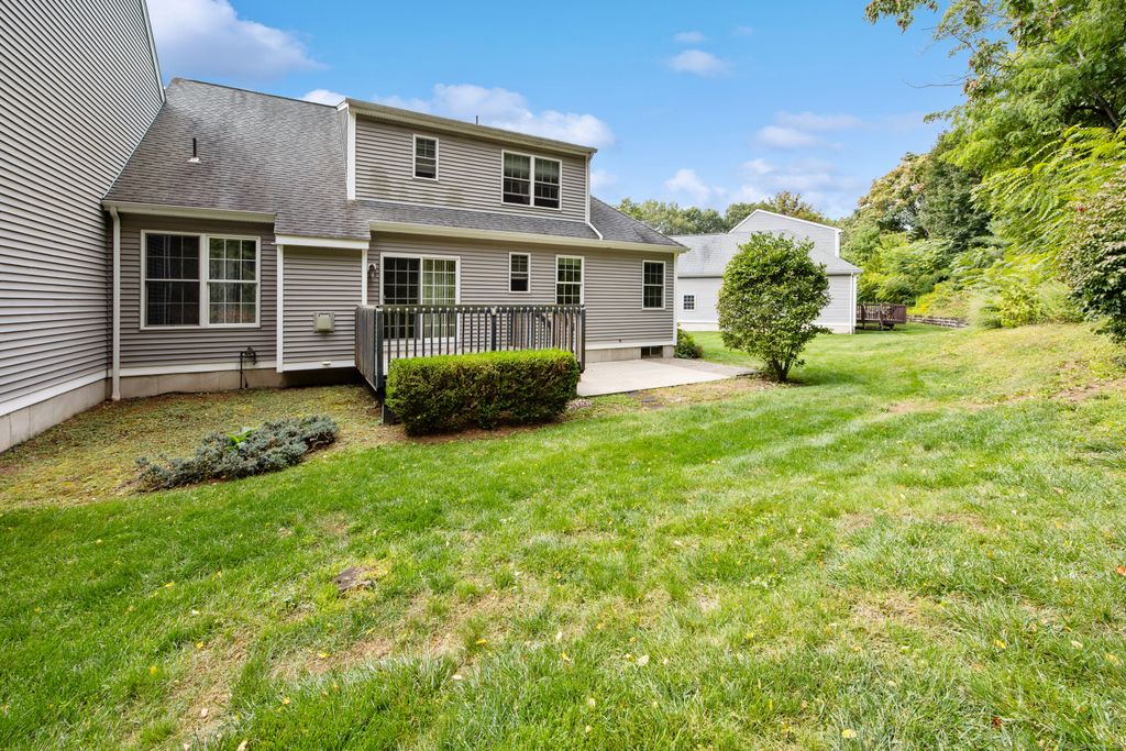 36 Buckland Street 22, Southington, CT 06479