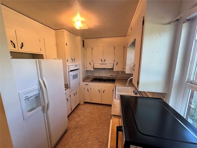 1405 INGRAM AVENUE, Sarasota, FL 34232