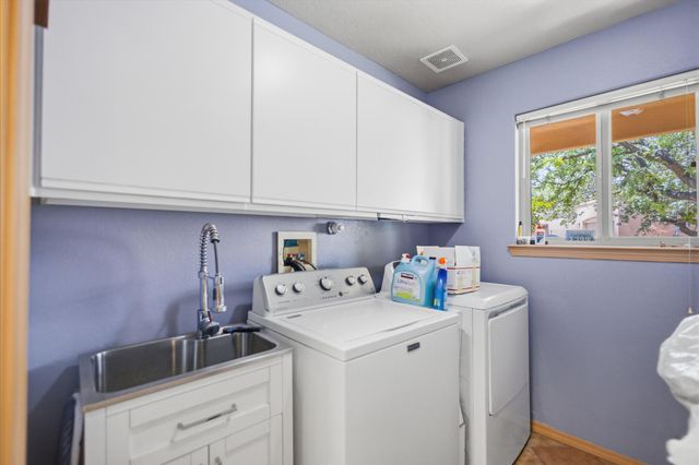 600 Don Federico Court SW, Los Lunas, NM 87031