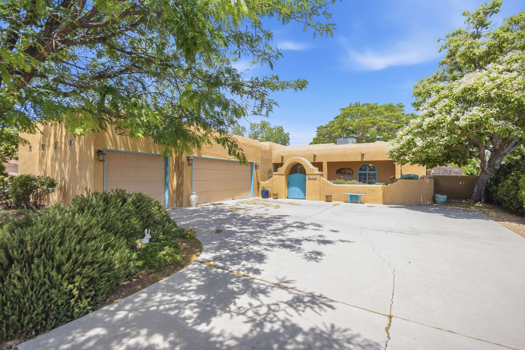 600 Don Federico Court SW, Los Lunas, NM 87031