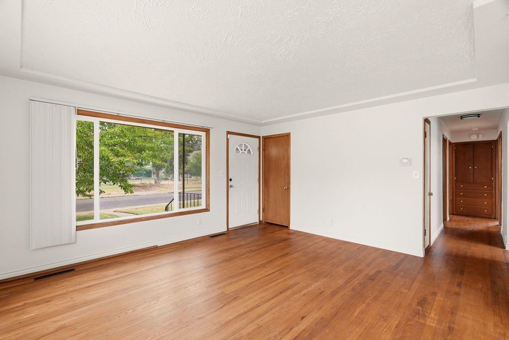 6115 N Cook St, Spokane, WA 99208 photo 5