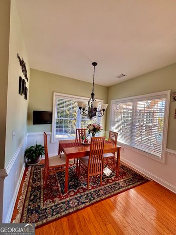 932 Cruce Lake Drive, Hoschton, GA 30548