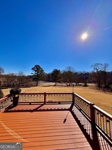 932 Cruce Lake Drive, Hoschton, GA 30548