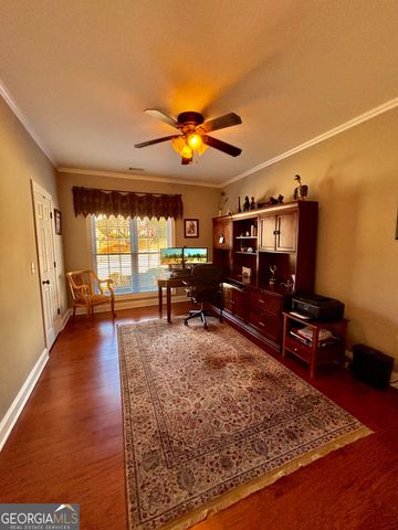 932 Cruce Lake Drive, Hoschton, GA 30548