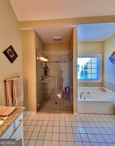 932 Cruce Lake Drive, Hoschton, GA 30548