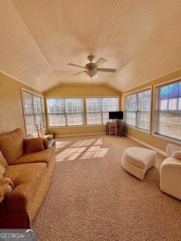 932 Cruce Lake Drive, Hoschton, GA 30548