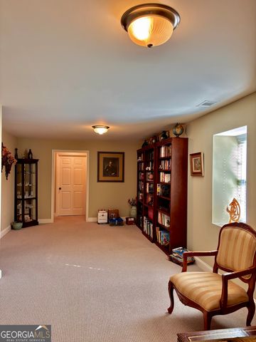 932 Cruce Lake Drive, Hoschton, GA 30548