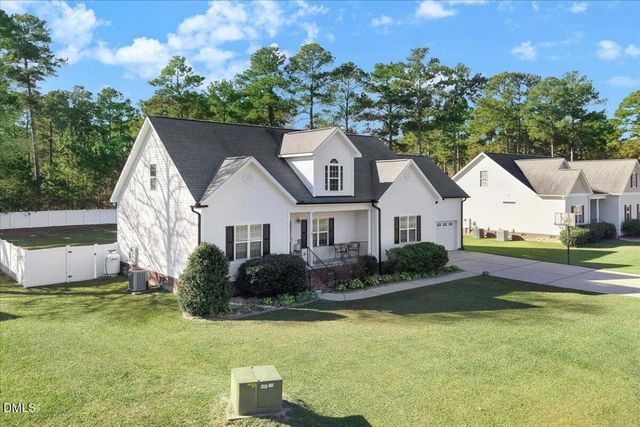 22 Quebec Drive, Selma, NC 27576