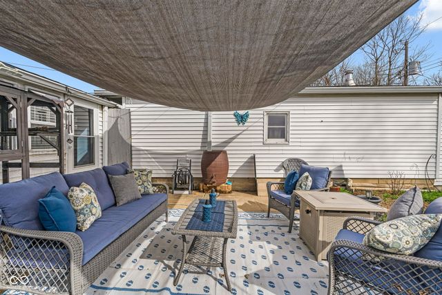 649 Nelson Drive, Mooresville, IN 46158