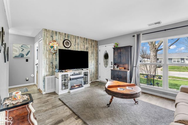 649 Nelson Drive, Mooresville, IN 46158