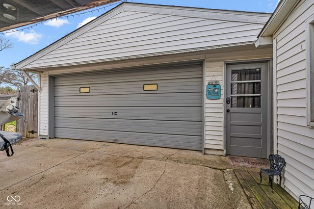 649 Nelson Drive, Mooresville, IN 46158