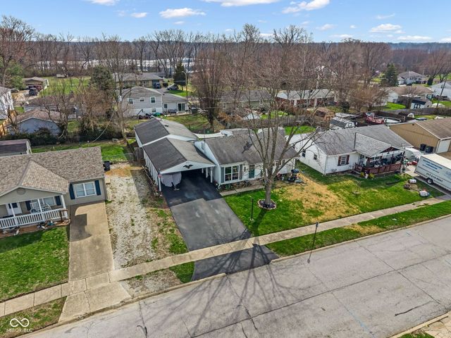 649 Nelson Drive, Mooresville, IN 46158