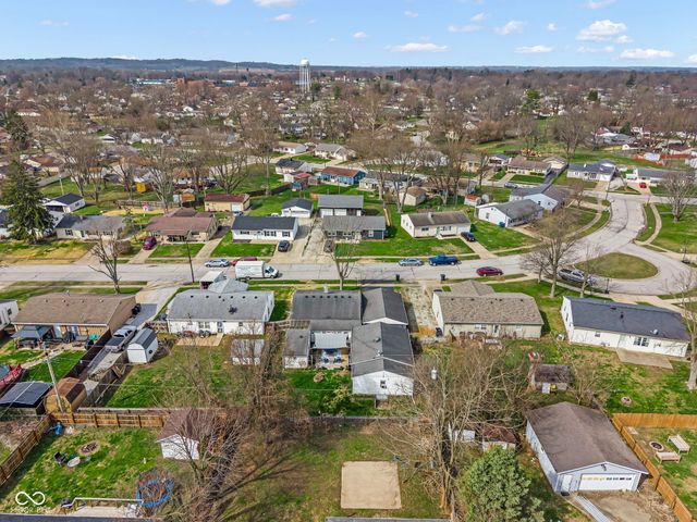 649 Nelson Drive, Mooresville, IN 46158