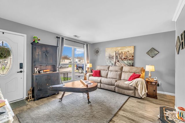 649 Nelson Drive, Mooresville, IN 46158