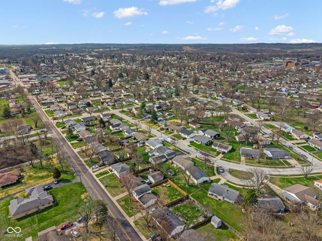 649 Nelson Drive, Mooresville, IN 46158