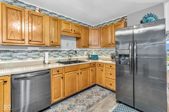 649 Nelson Drive, Mooresville, IN 46158