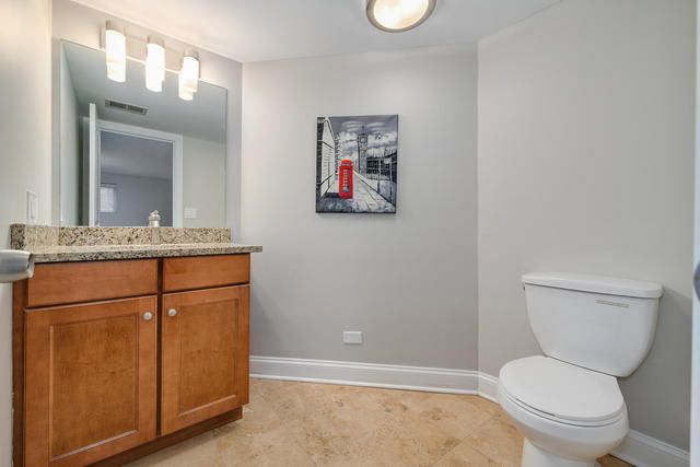 1034 W Armitage Avenue A, Chicago, IL 60614