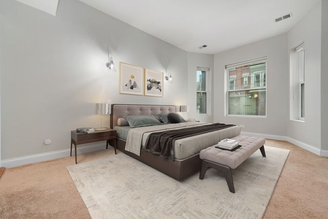 1034 W Armitage Avenue A, Chicago, IL 60614