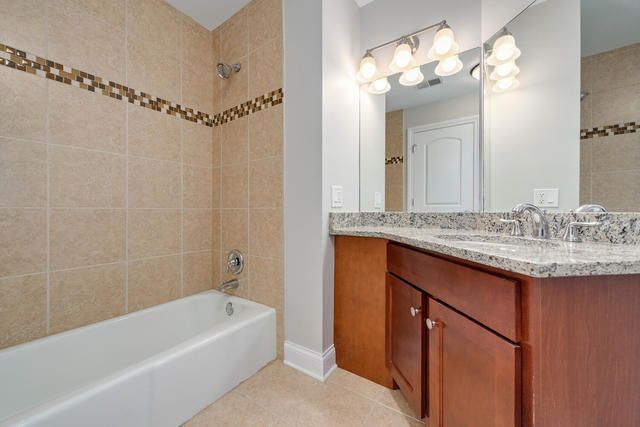 1034 W Armitage Avenue A, Chicago, IL 60614