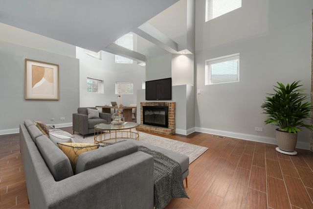 1034 W Armitage Avenue A, Chicago, IL 60614