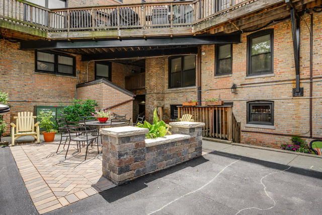 1034 W Armitage Avenue A, Chicago, IL 60614