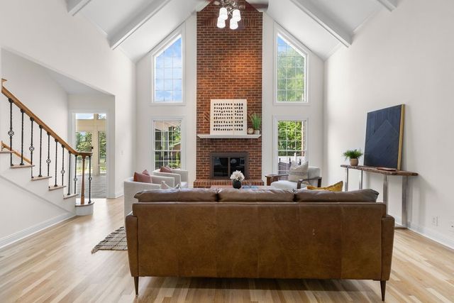 754 Veterans Pkwy, Murfreesboro, TN 37128