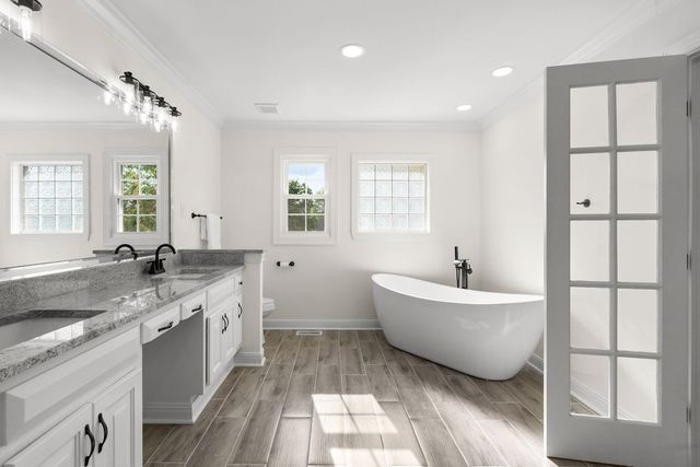 754 Veterans Pkwy, Murfreesboro, TN 37128