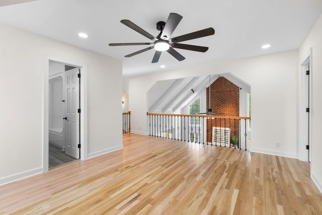 754 Veterans Pkwy, Murfreesboro, TN 37128