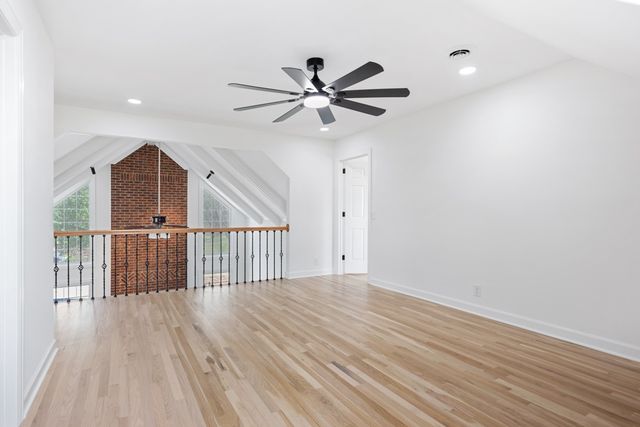 754 Veterans Pkwy, Murfreesboro, TN 37128