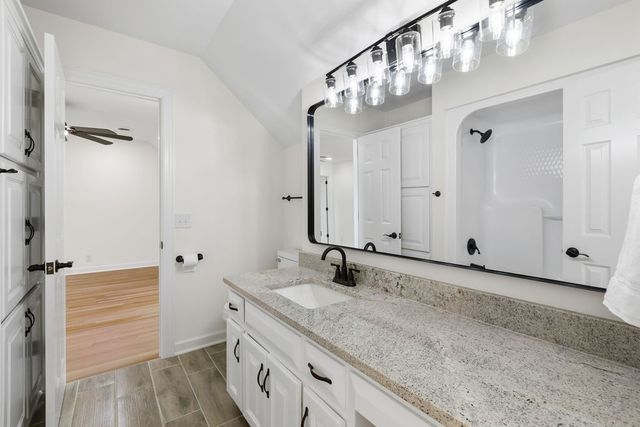 754 Veterans Pkwy, Murfreesboro, TN 37128