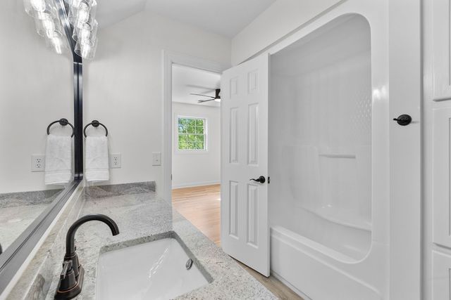 754 Veterans Pkwy, Murfreesboro, TN 37128