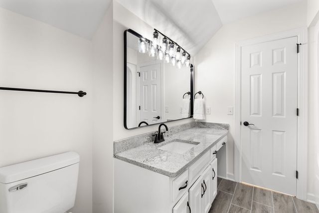 754 Veterans Pkwy, Murfreesboro, TN 37128