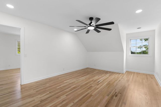 754 Veterans Pkwy, Murfreesboro, TN 37128