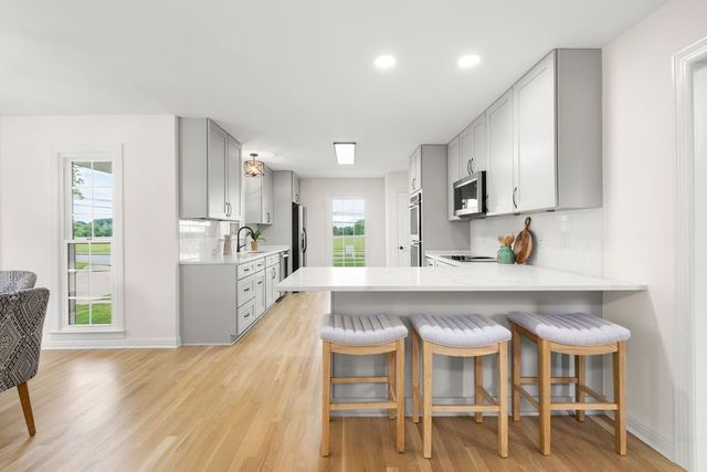 754 Veterans Pkwy, Murfreesboro, TN 37128