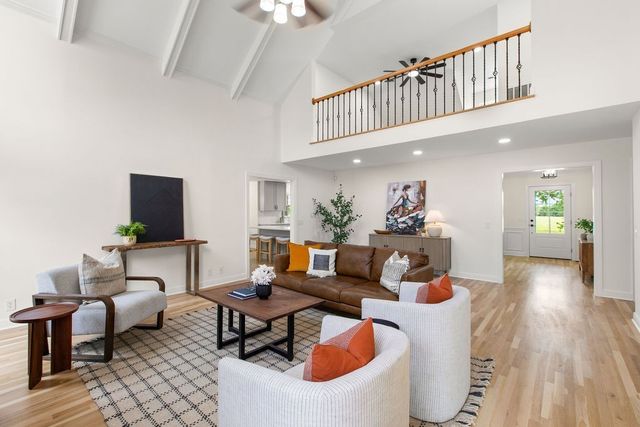 754 Veterans Pkwy, Murfreesboro, TN 37128