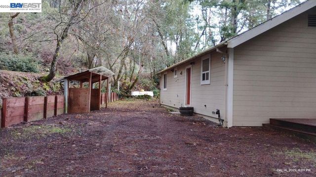 28440 Ryan Creek Road, Willits, CA 95490