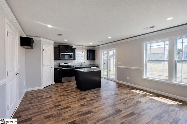 831 John Weaver Trace, Inman, SC 29349