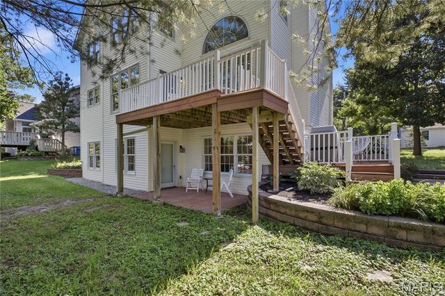 2143 Oak Drive, St Louis, MO 63131