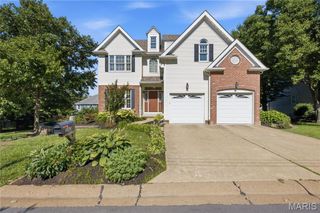 2143 Oak Drive, St Louis, MO 63131